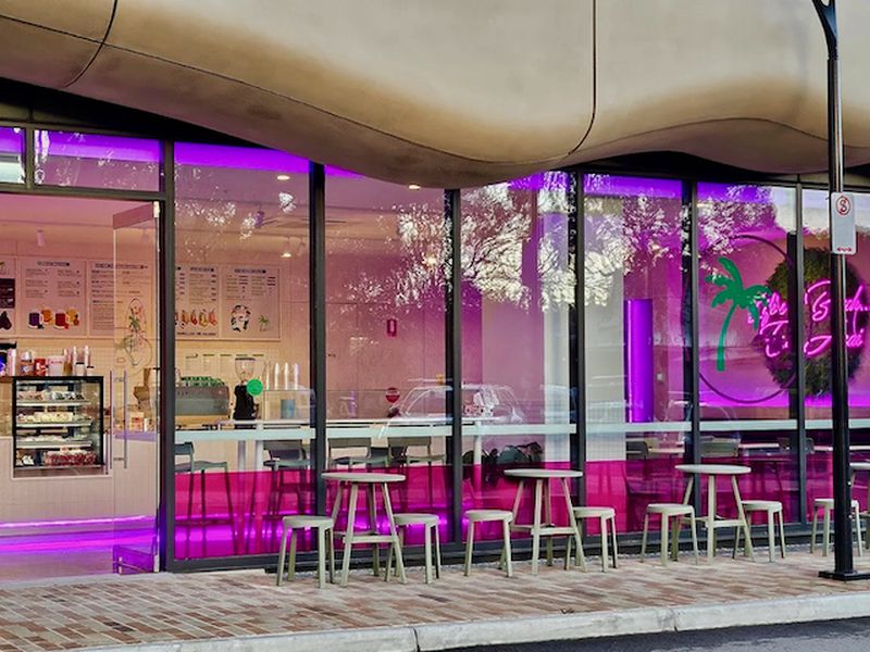 Booming Acai Cafe  Bayside Location, Brand-New Luxury Fit-Out