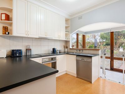 456 HALL AVENUE, Lavington