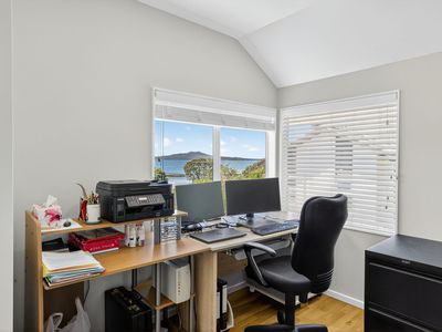 70 Beach Road, Castor Bay