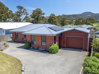 4 Plum Tree Close, Huonville