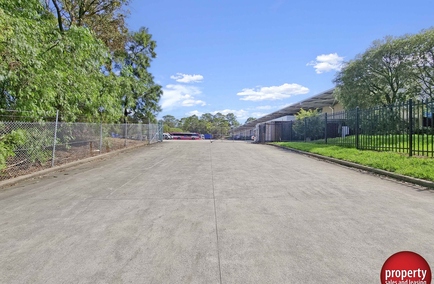 Hardstand 3 / 239-251 Woodpark Road, Smithfield