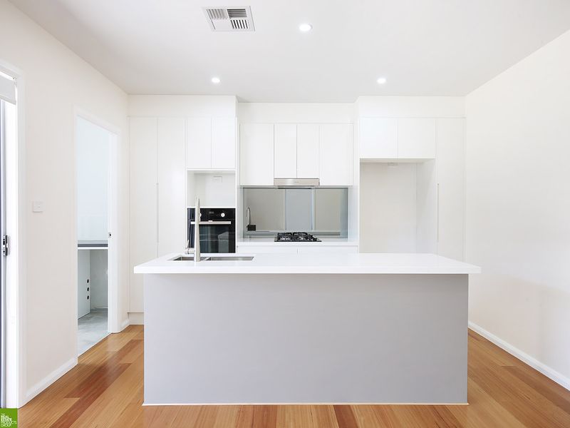 1 / 14 Ryan Lane, Figtree