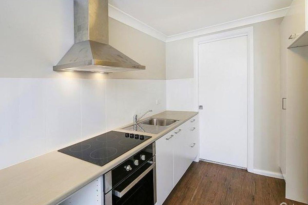 2A Grevillea Crescent, Berkeley Vale