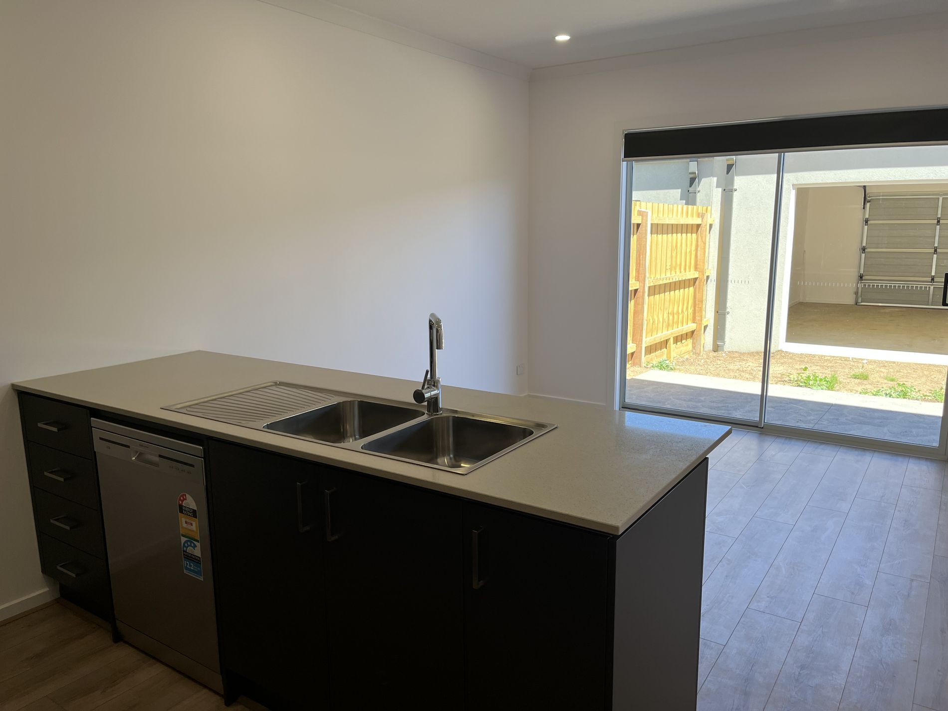 5 Rayer Walk, Tarneit
