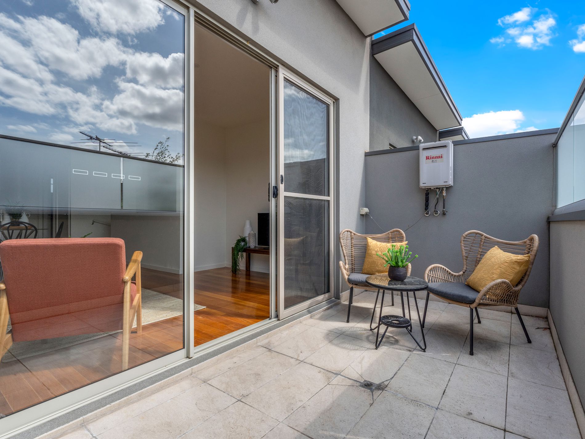 6 / 166 Waterloo Road, Oak Park