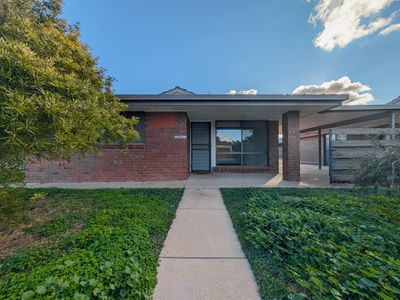 1 / 2 Parnee Street, Swan Hill
