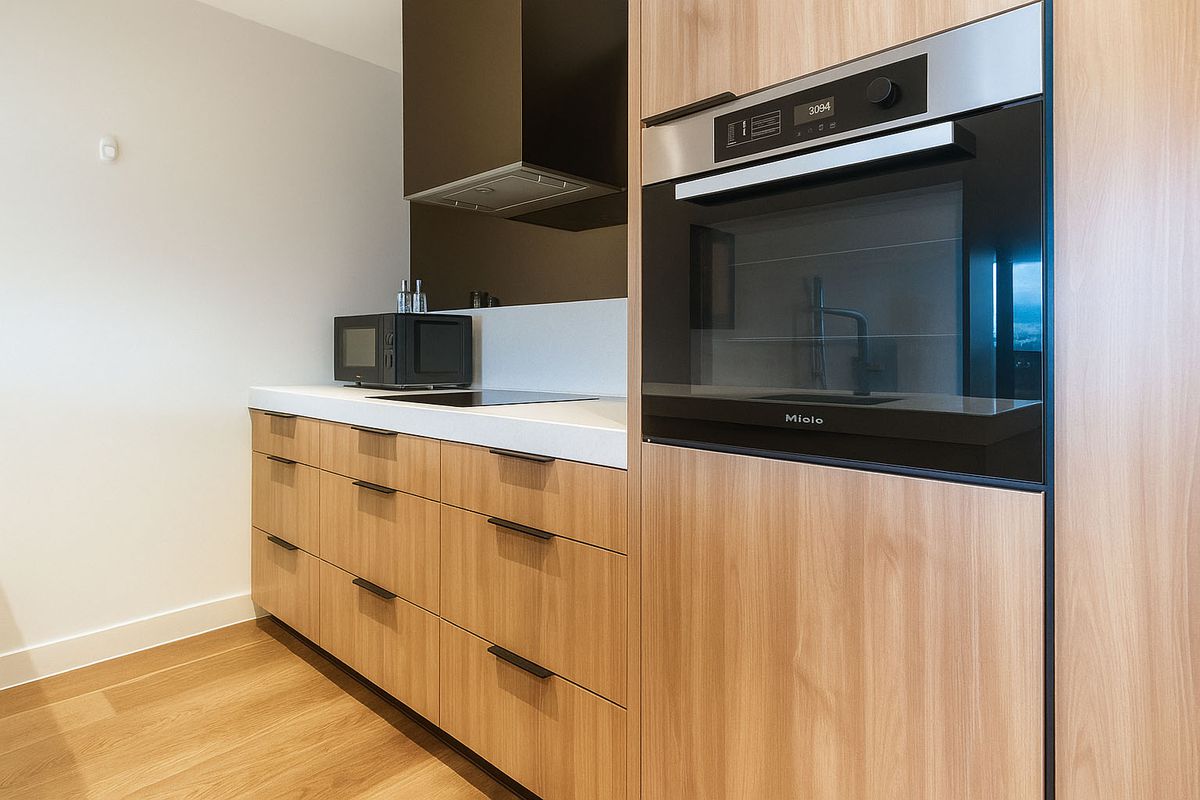 1613 / 18 Claremont St, South Yarra