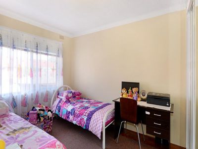 8 / 32 Hoskins Avenue, Kemblawarra