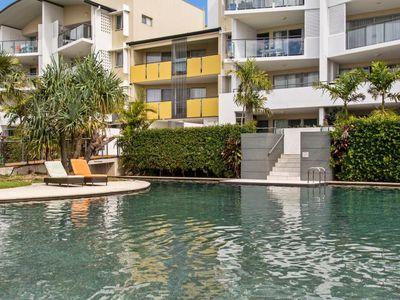 1 / 57  Grand Parade Parrearra Qld 4575, Kawana Island