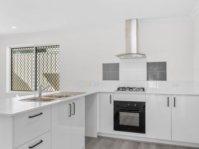 7 Muscari Close, Seville Grove