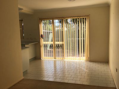 7 / 76-78 Pur Pur Avenue, Lake Illawarra