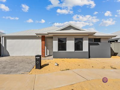 6 Ross Street, Byford