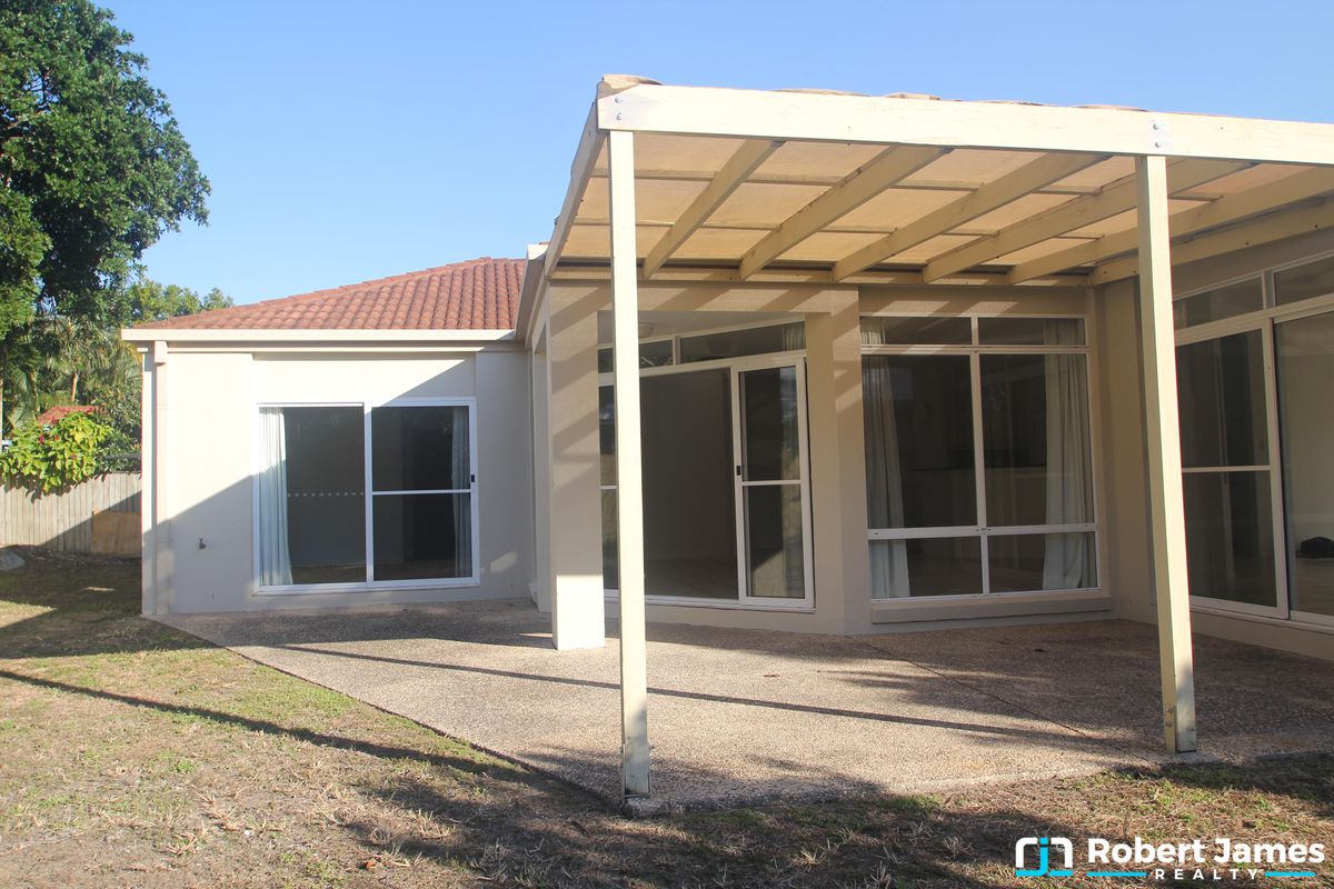 160 Shorehaven Drive, Noosaville