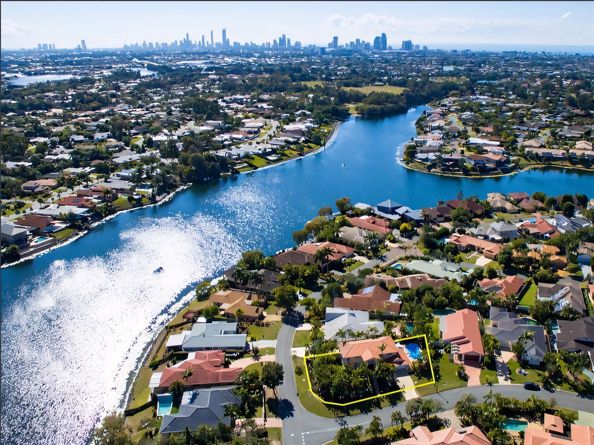 11 Rosebud Street , Robina