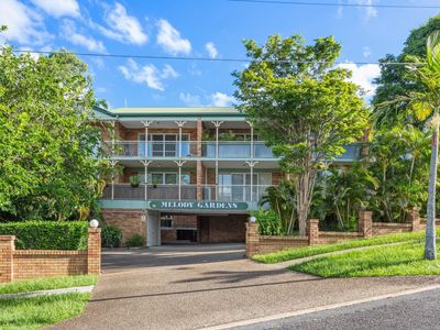 1 / 12 Auburn Terrace, Indooroopilly