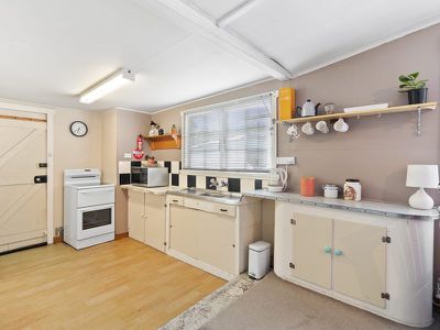17A Royal George Road, Royal George