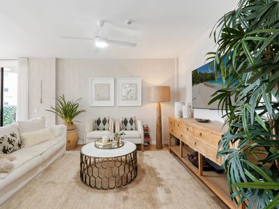 1402 / 41 Labrador Street, Labrador