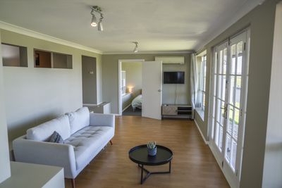 25 Woodbry Crescent, Oxley Vale