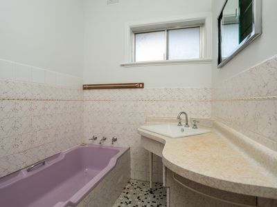 32 WATSON STREET, Wodonga