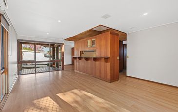 1 / 122 High Street, Berwick