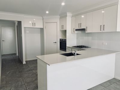 7A Apsley Cr, Dubbo