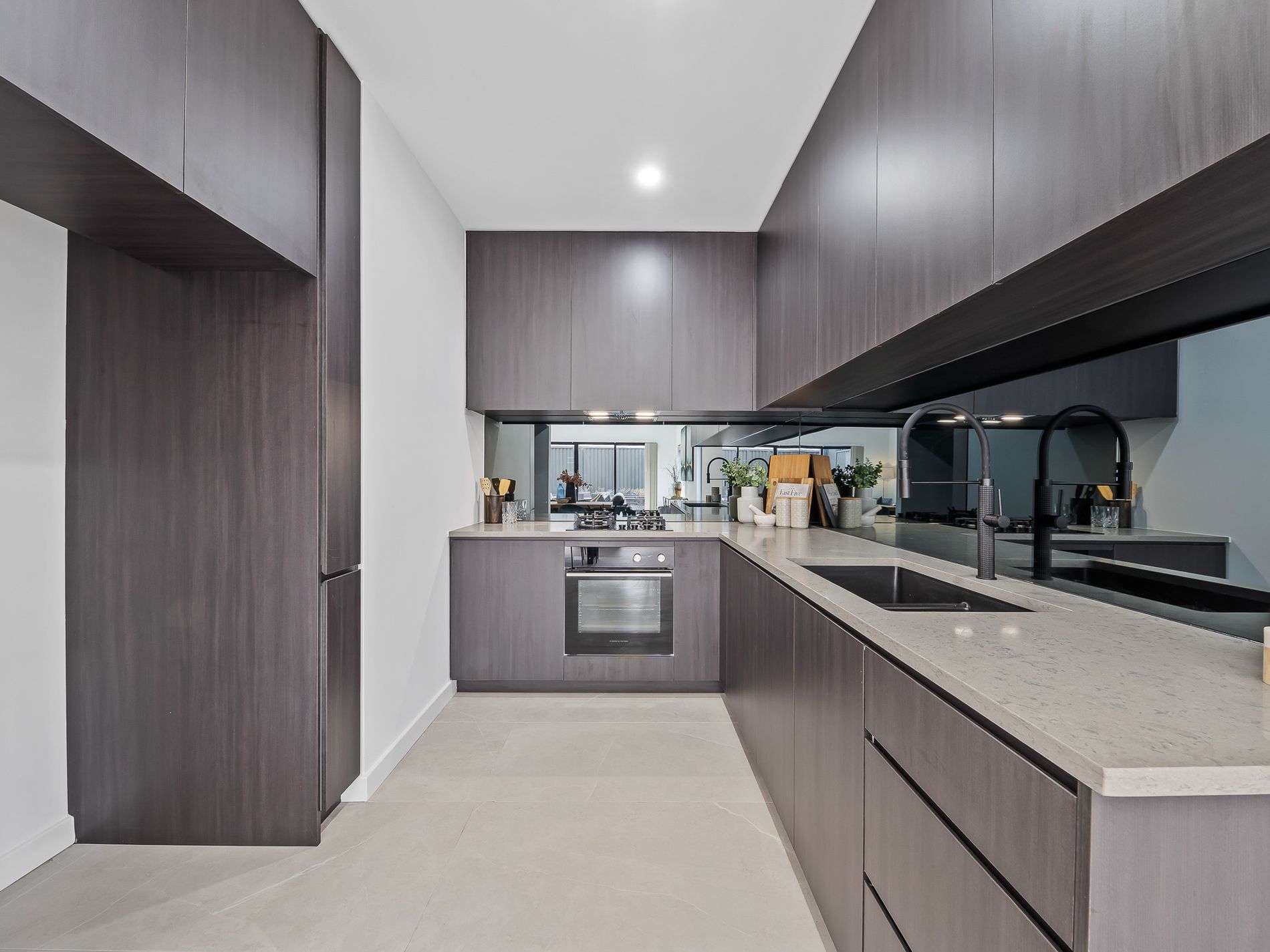 2-8 Bando Road, Girraween