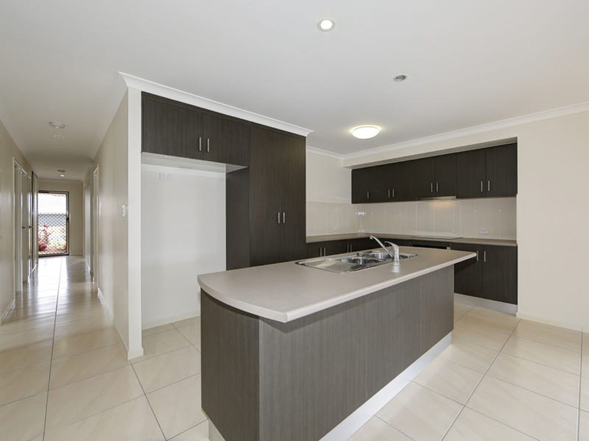 8 Oriole Ct, Woodgate