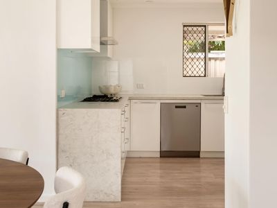 10 Seymour Avenue, Dianella