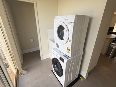 28 / 3 Great Eastern Highway, Somerville