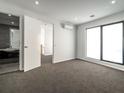 2 / 45 Peter Street, Box Hill North