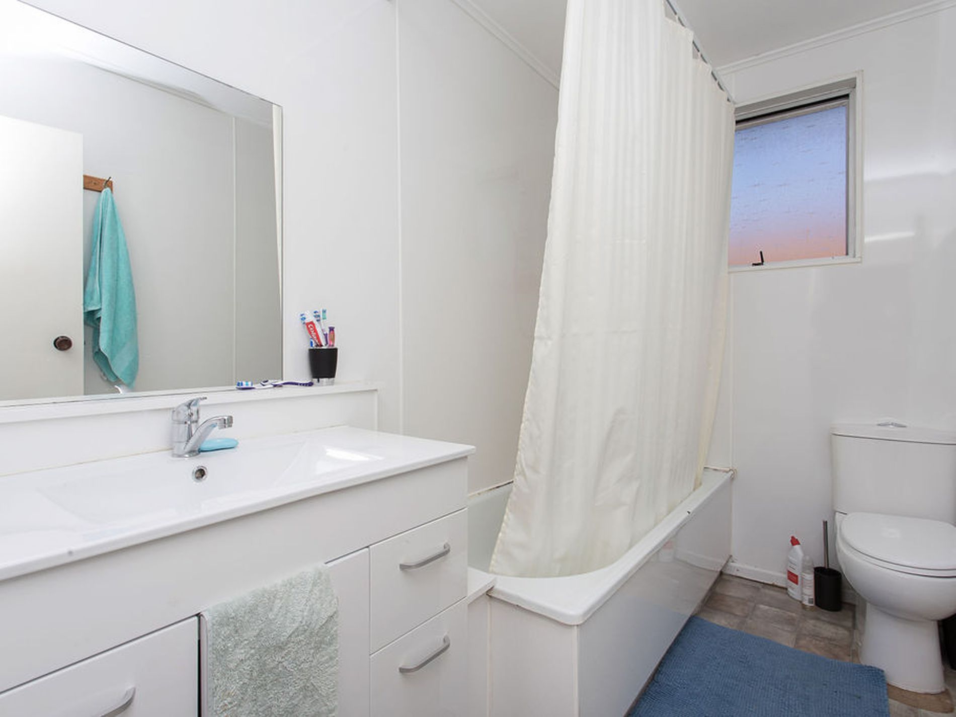 Unit 1,2 / 25 Vienna Street, Waltham