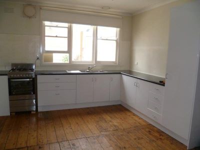 196 Autumn Street, Geelong West