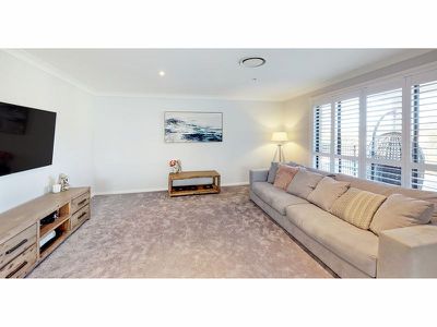 19 Lakeside Circuit, Dubbo