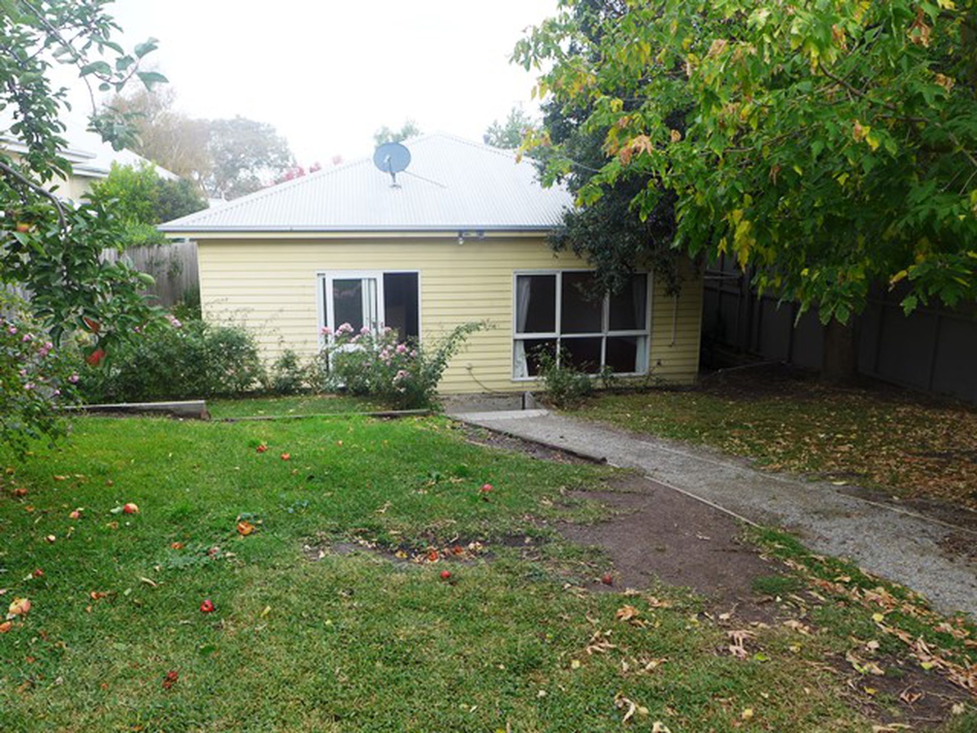 24 Mercer Parade, Newtown