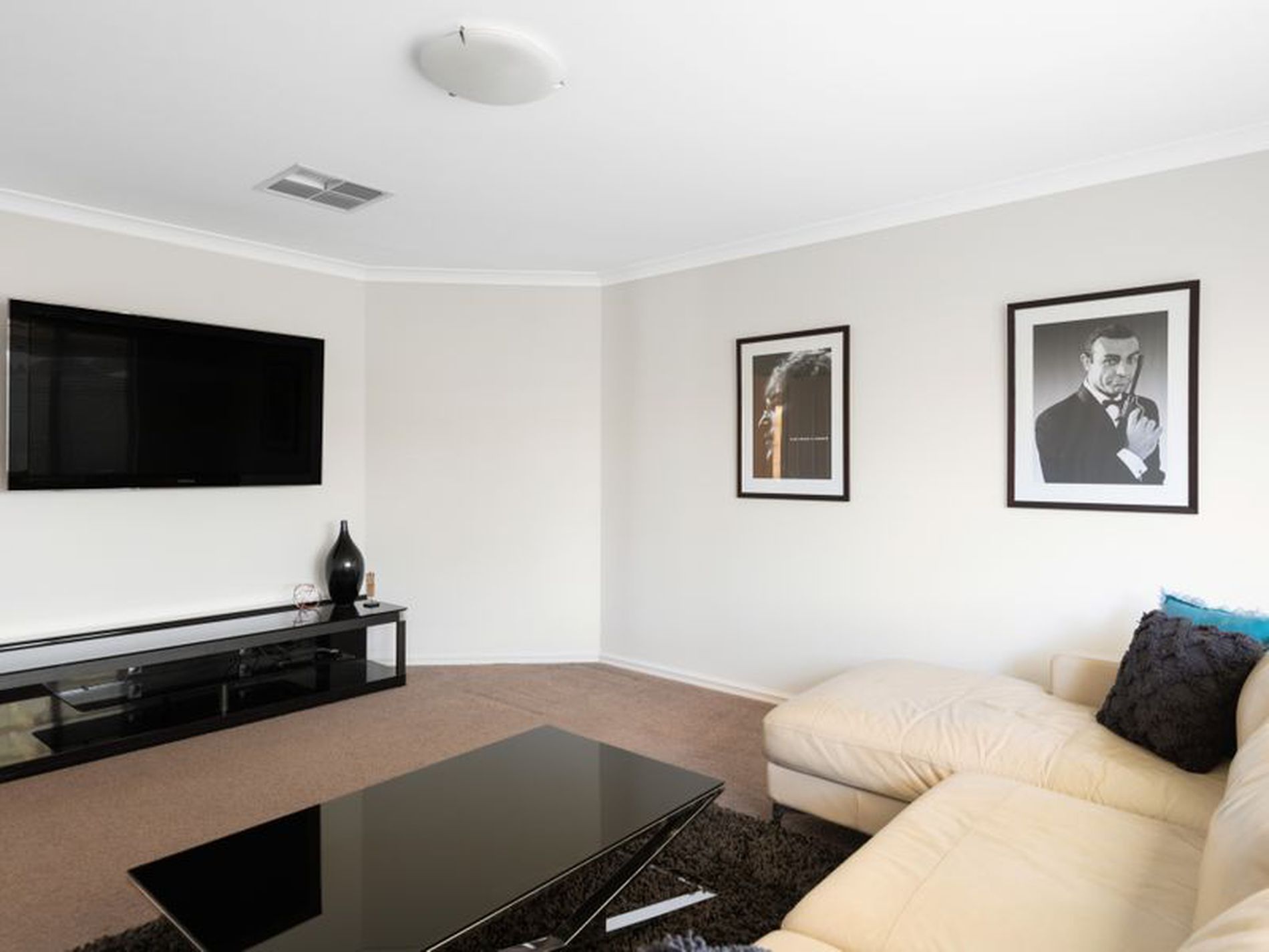 2 Purna Place, Hannans