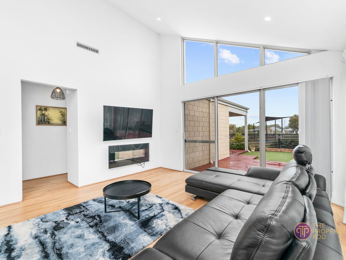 17 Simcoe Way, Caversham