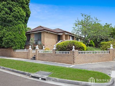 84 Loch Road, Dandenong North