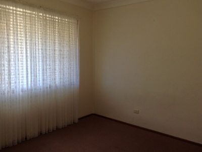 1 / 18 Lendine Street, Barrack Heights