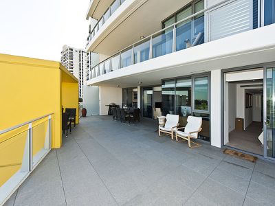 1002 / 21 Bow River Crescent, Burswood