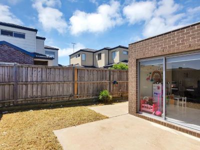 3 / 39 Claire Way, Tarneit