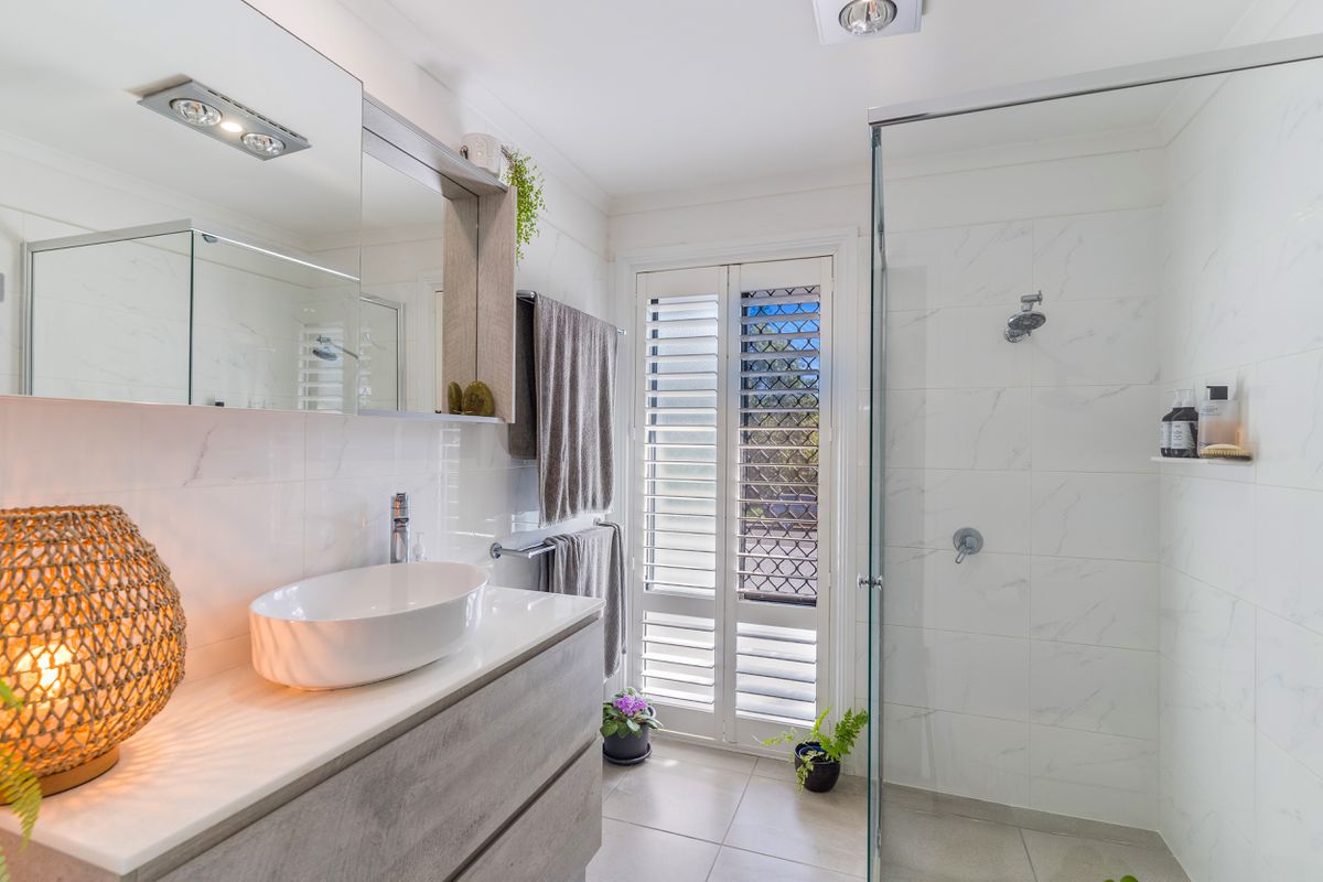 6 Lakeside Way, Lennox Head