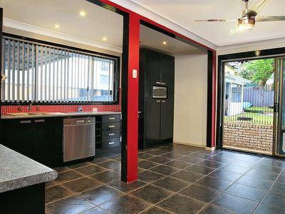 6 Willawa Place, Koonawarra