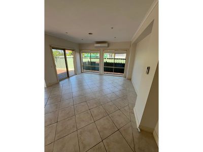 8 Plumpton Avenue, Oak Park
