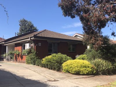 1 / 12 Woodvale Grove, Essendon