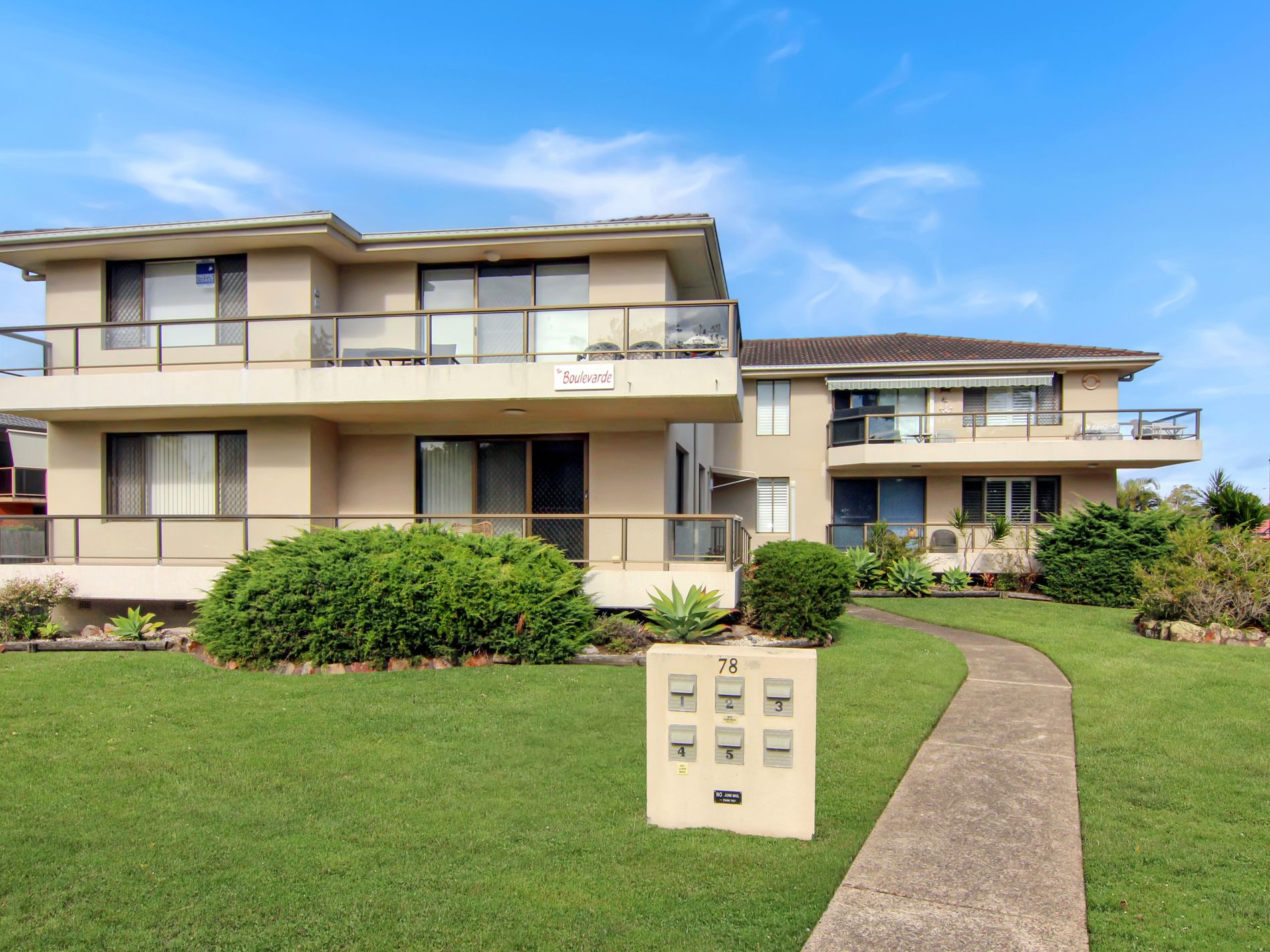 3 / 78 Head St, Forster