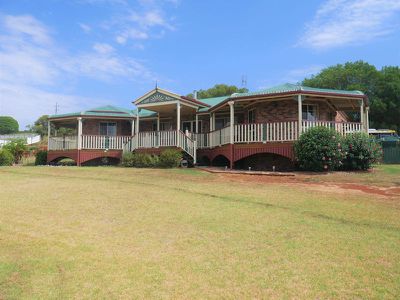39 Sonaree Drive, Kingaroy