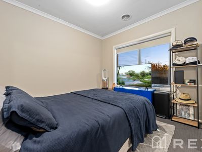 6 Limeburner Grove, Botanic Ridge