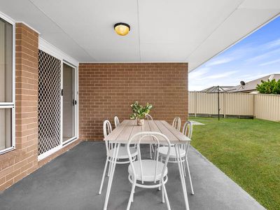 25 Mataram Road, Woongarrah