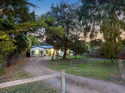 21 Fern Grove, Rye