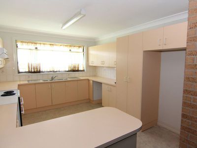 13 Cavill Avenue, Forster